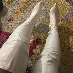 White thigh high stiletto heels. 🤍